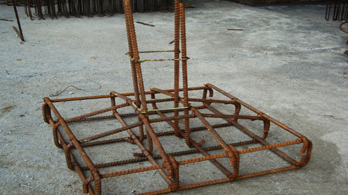 Pilih Mana, Buat Cakar Ayam Sendiri atau Beli Jadi?